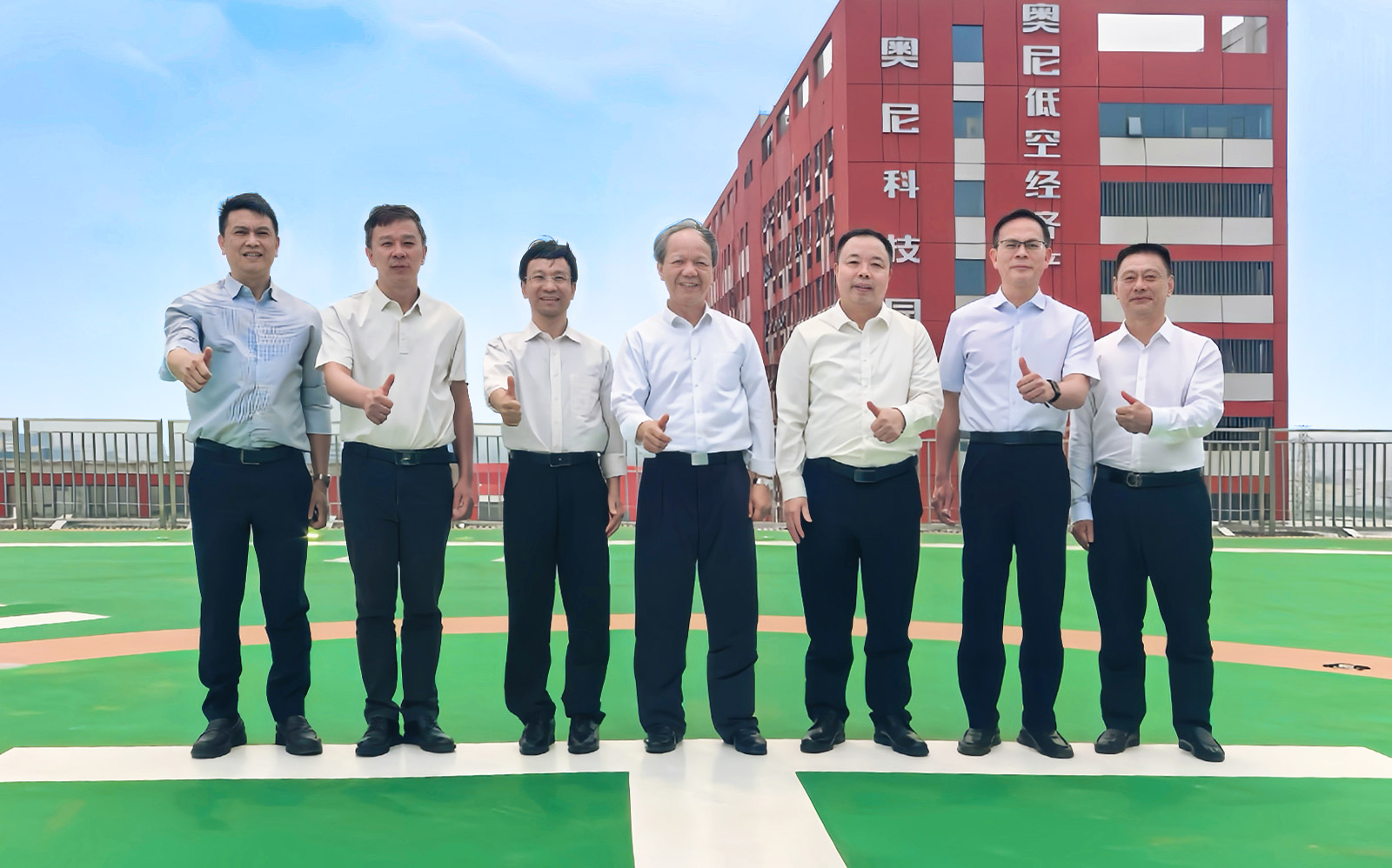 1775621168210780.jpg 中山市委书记郭文海-调研奥尼(1).jpg